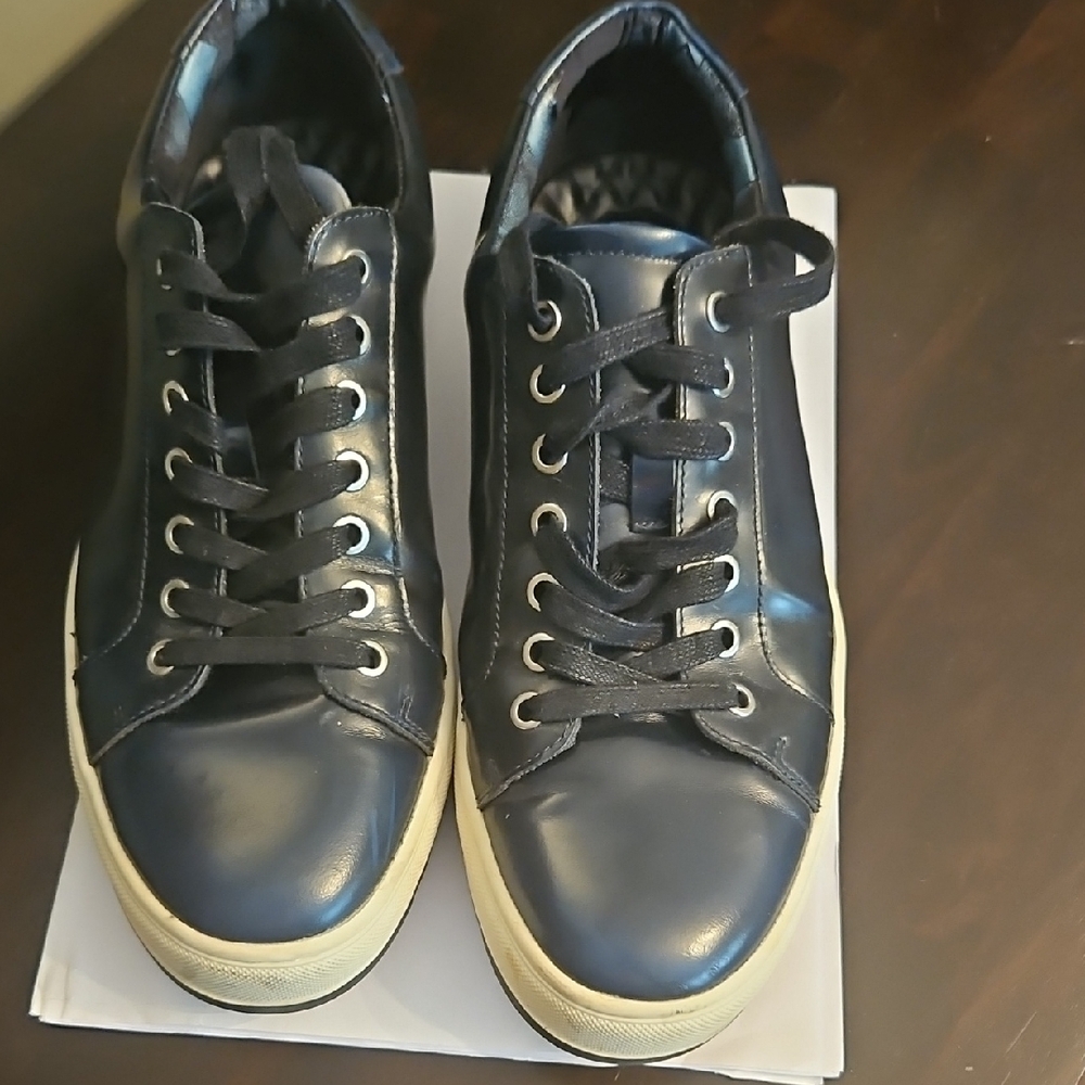 Karl Lagerfeld Blue Sneakers Classic Low-Top Design